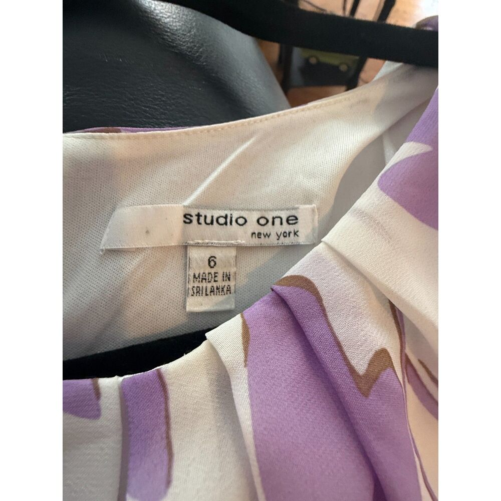 Studio One White Dress with Lavender Flowers Size 6 New With Tags - Picture 5 of 9